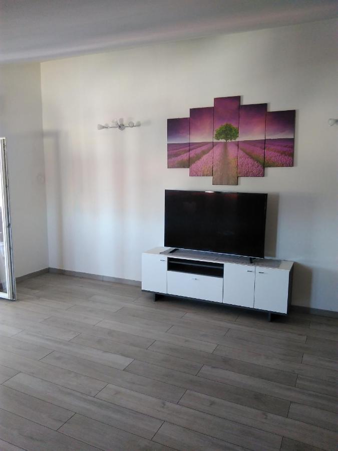 Apartment Mara *