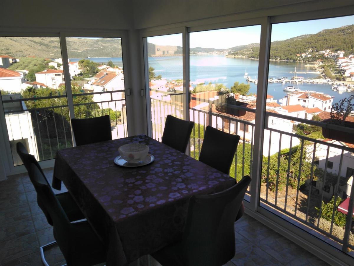 Mara Apartment