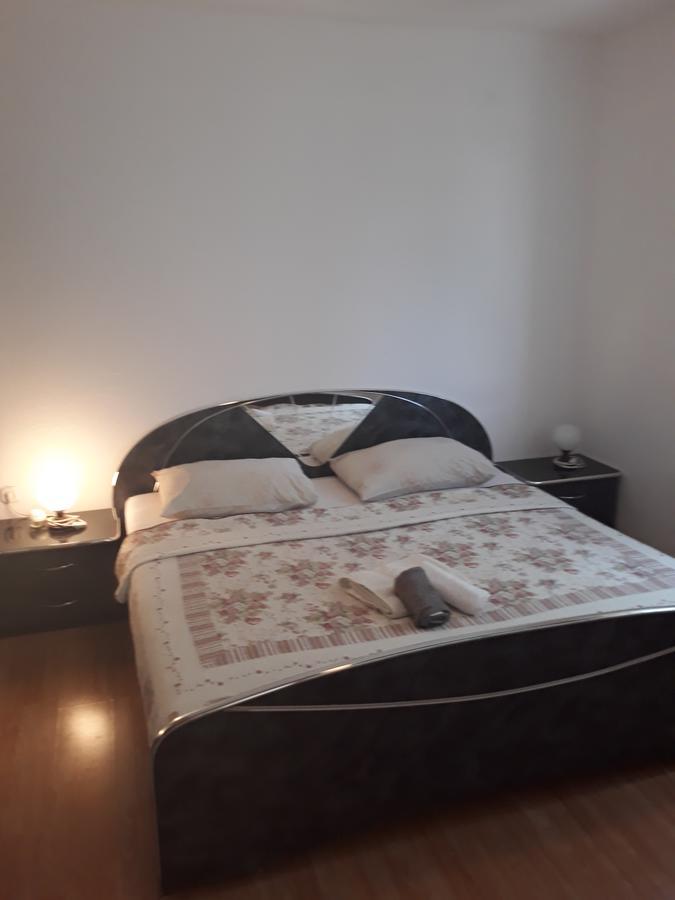 Apartment Mara Seget Vranjica