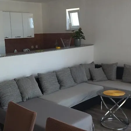 Apartments Mara Seget Vranjica Exterior foto