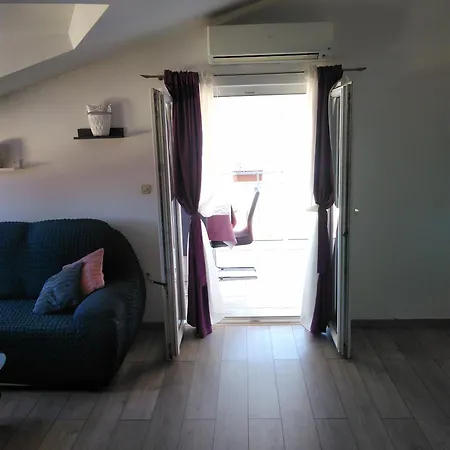 Apartments Mara Seget Vranjica Cameră foto